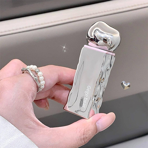 رژ لب مات مخملی برند Gege Bear تصویر گالری