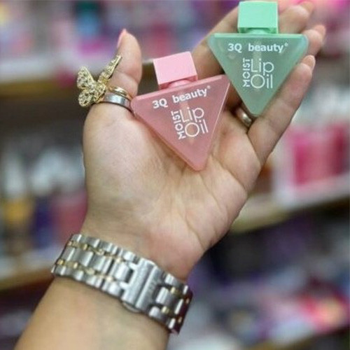 برق لب مایع برند 3Q Beauty تصویر گالری 3