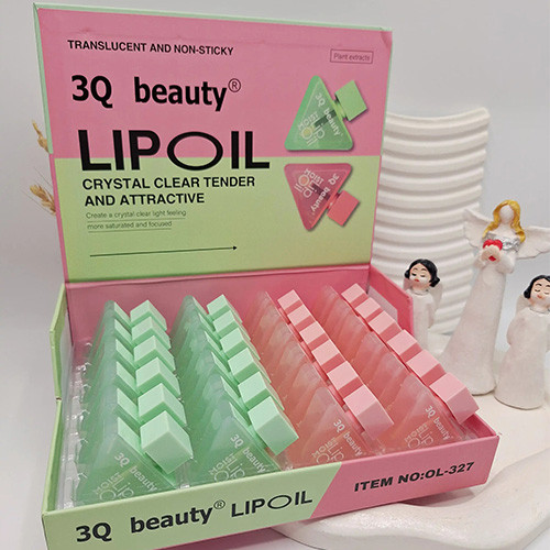 برق لب مایع برند 3Q Beauty تصویر گالری 1