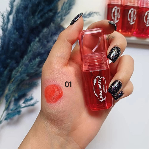 تینت لب پوکه شفاف برند Miss Betty شاخص شماره 01