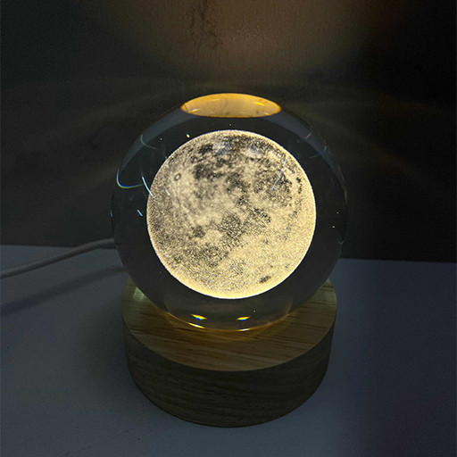 گوی کریستالی شبخواب طرح ماه قطر 8 سانتی متر گالری