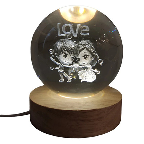 گوی کریستالی شبخواب طرح عاشقانه قطر 8 سانتی متر شاخص