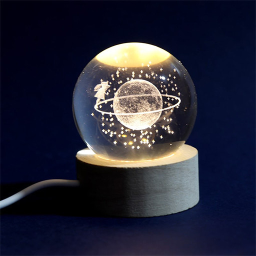 گوی کریستالی شبخواب طرح دختر و زحل قطر 8 سانتی متر گالری 5