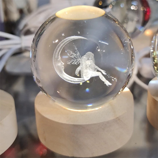 گوی کریستالی شبخواب طرح پری و ماه قطر 8 سانتی متر گالری 2