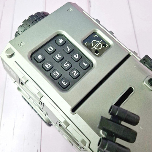 قلک الکترونیکی تشخیص چهره شبیه سازی شده به طرح ماشین نظامی گالری 2